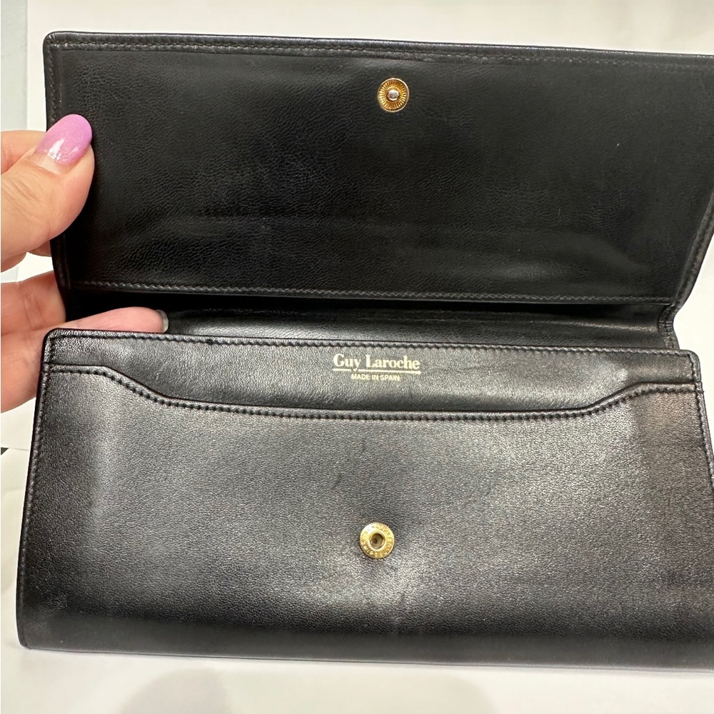 Guy Laroche wallet - Picture 6 of 6